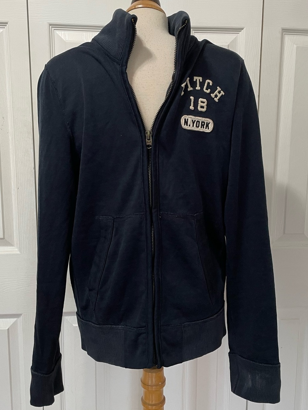 Vintage Abercrombie & Fitch Navy Full-Zip Men's Jacket with Chest Patch
